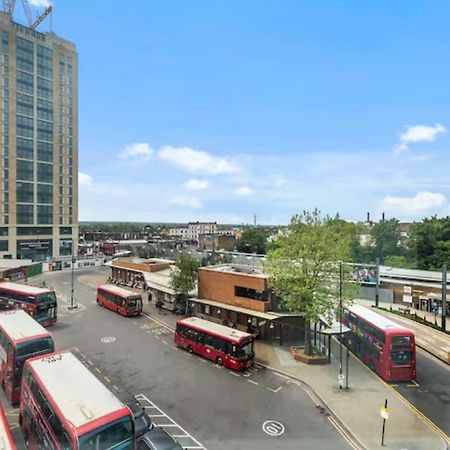 Airy 2Br Flat Delta London Dp332 Appartamento Croydon Esterno foto